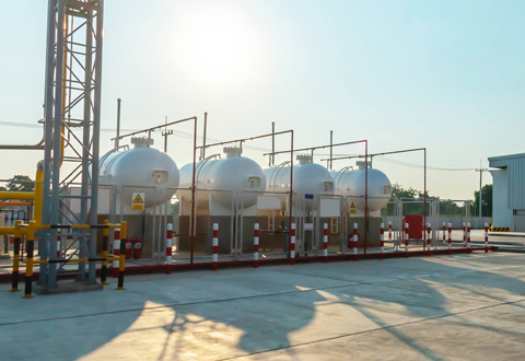 尿素反應(yīng)器